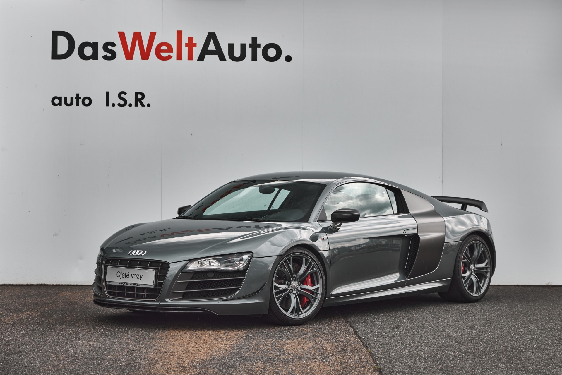 Audi R8