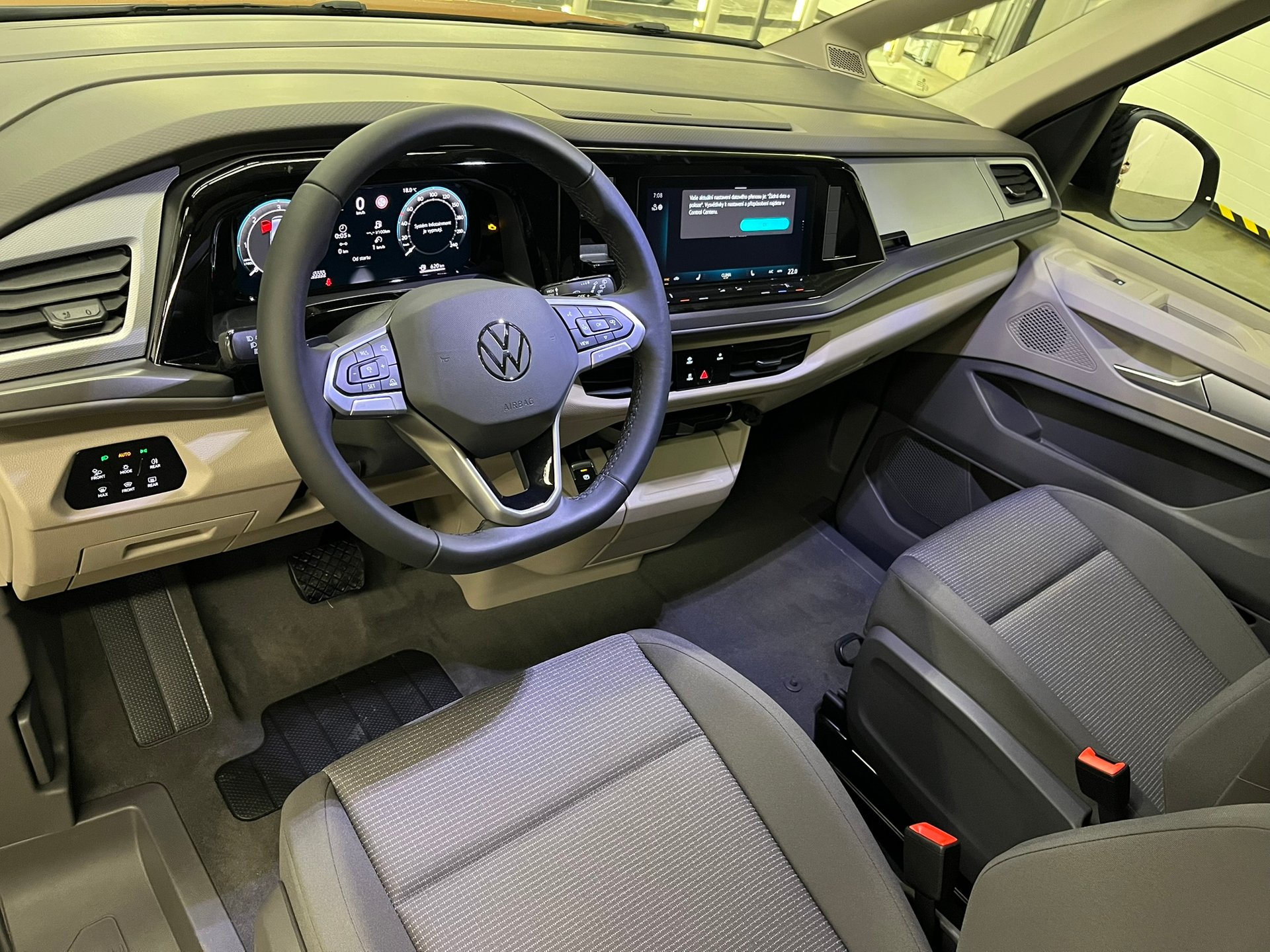 Volkswagen Nový Multivan