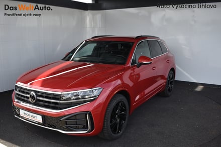 VW Touareg R-Line 3.0TDI 210kW,webasto,tažné