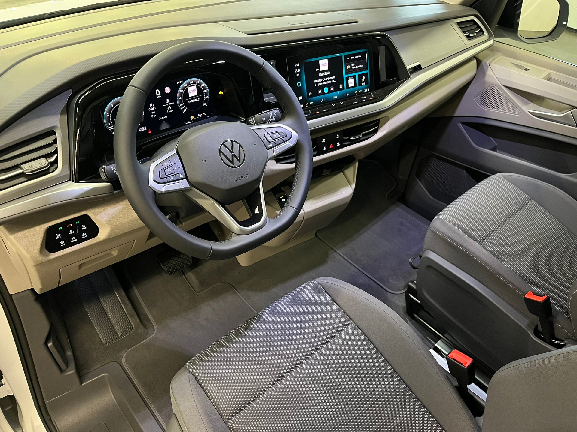Volkswagen Nový Multivan