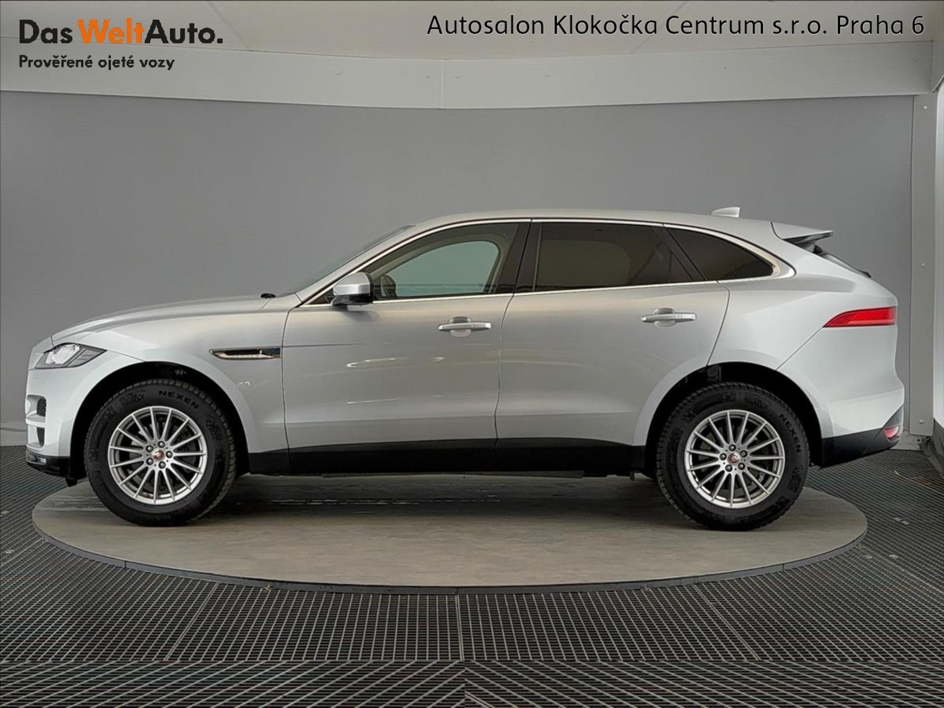 Jaguar F-Pace