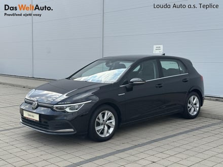 VW Golf Style 1.5 TSI 110 kW manuál ,