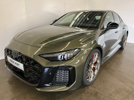 Audi RS 5 Limuzína e-hybrid quattro 470 kW