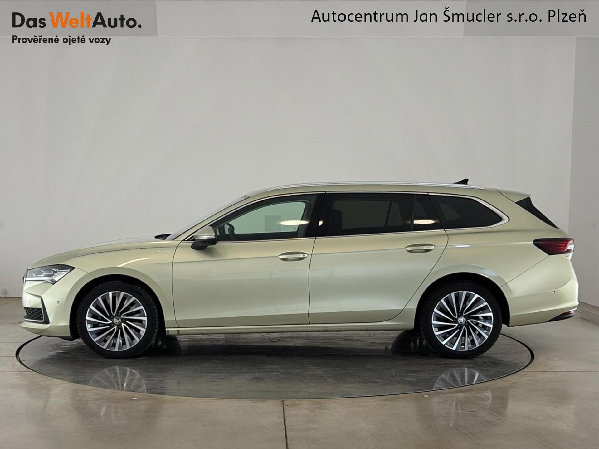Škoda Superb