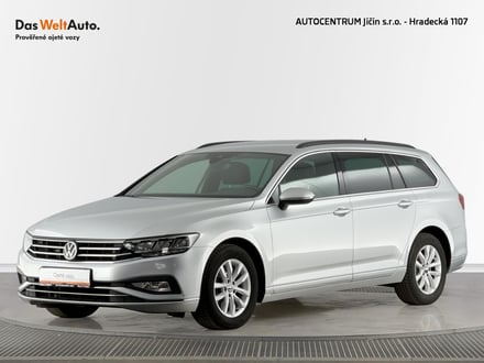 VW Passat Business 2.0 TDI 110kW DSG, Tažné, Cockpit