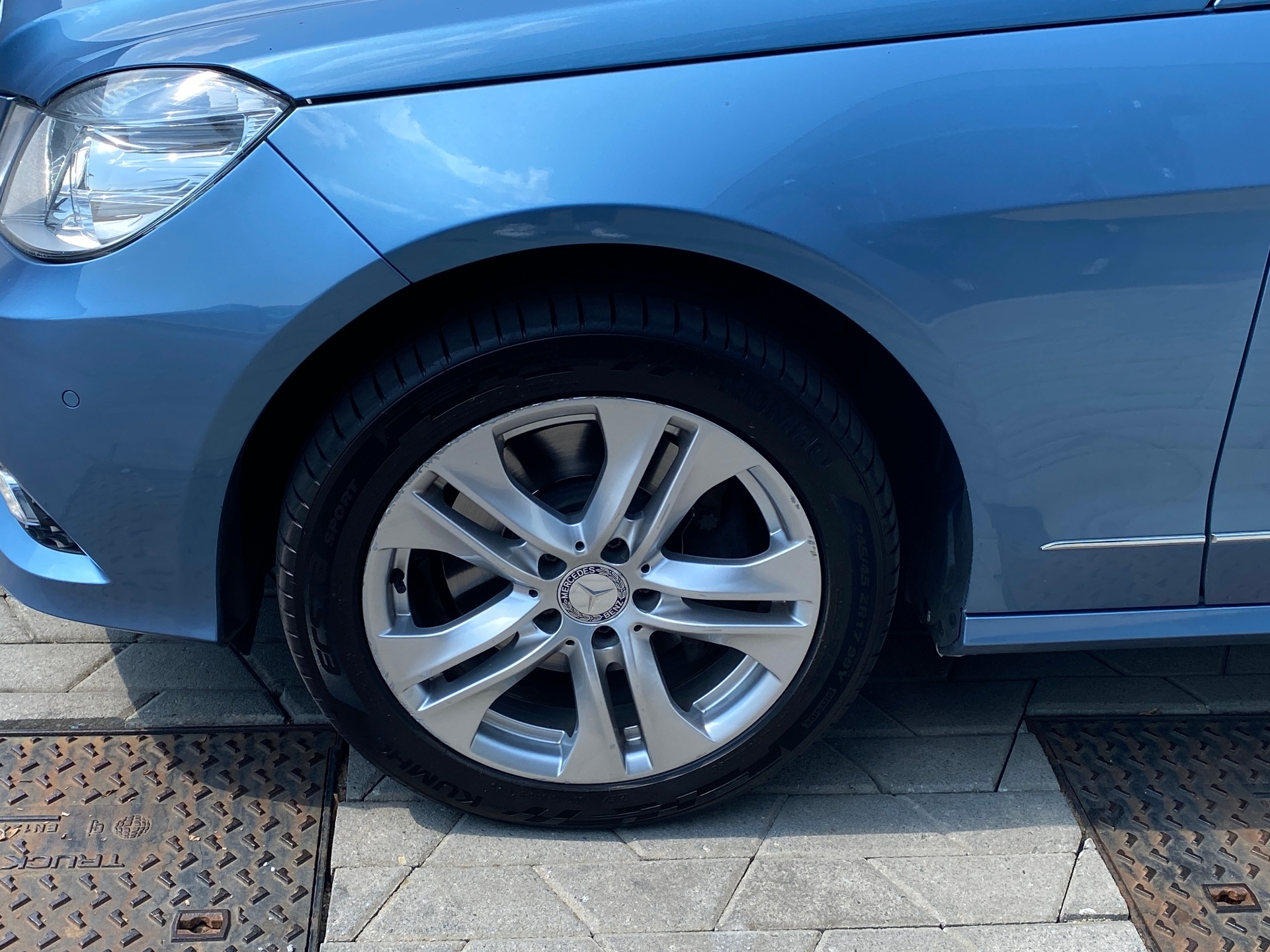 Mercedes-Benz E350