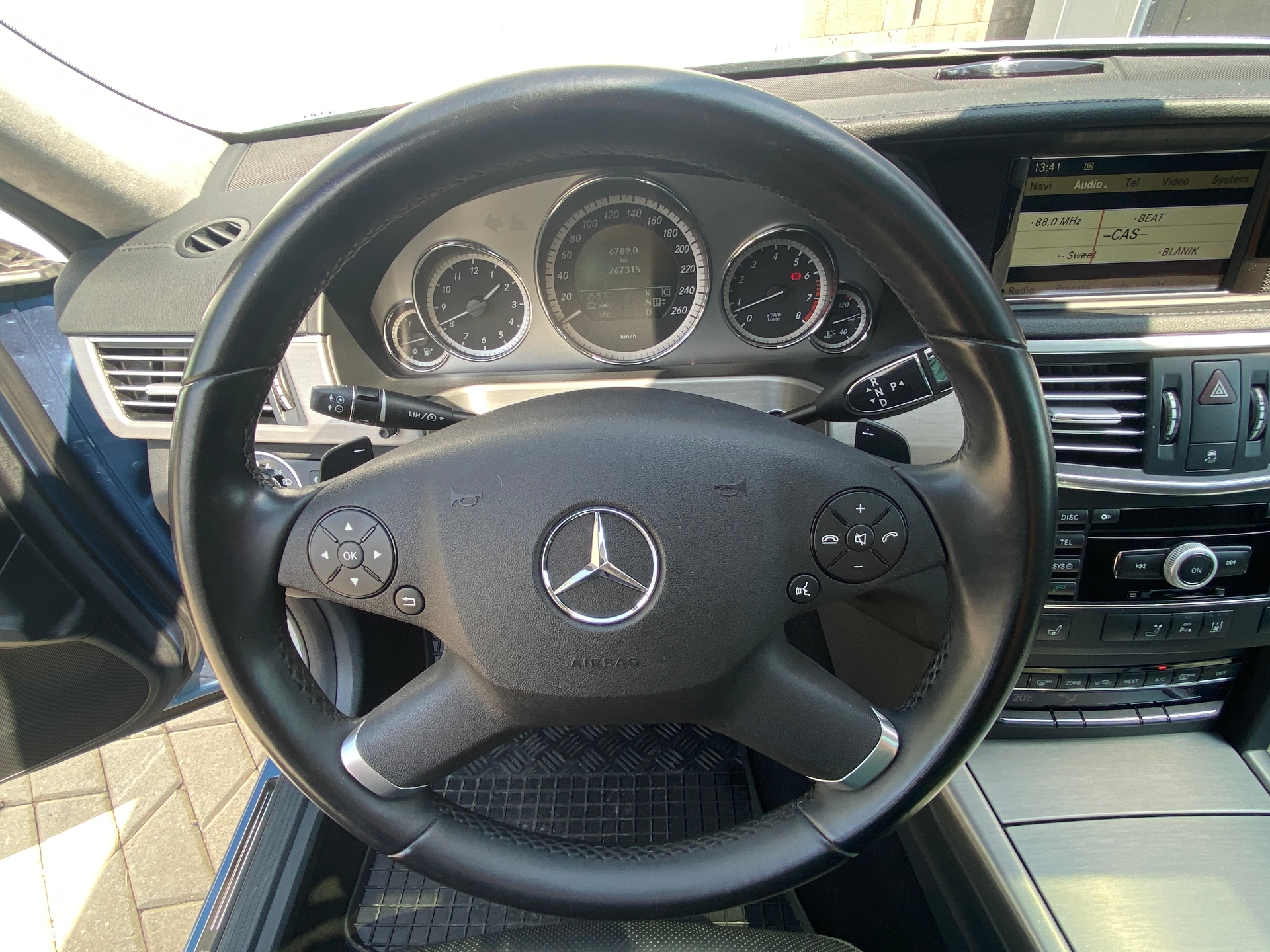 Mercedes-Benz E350
