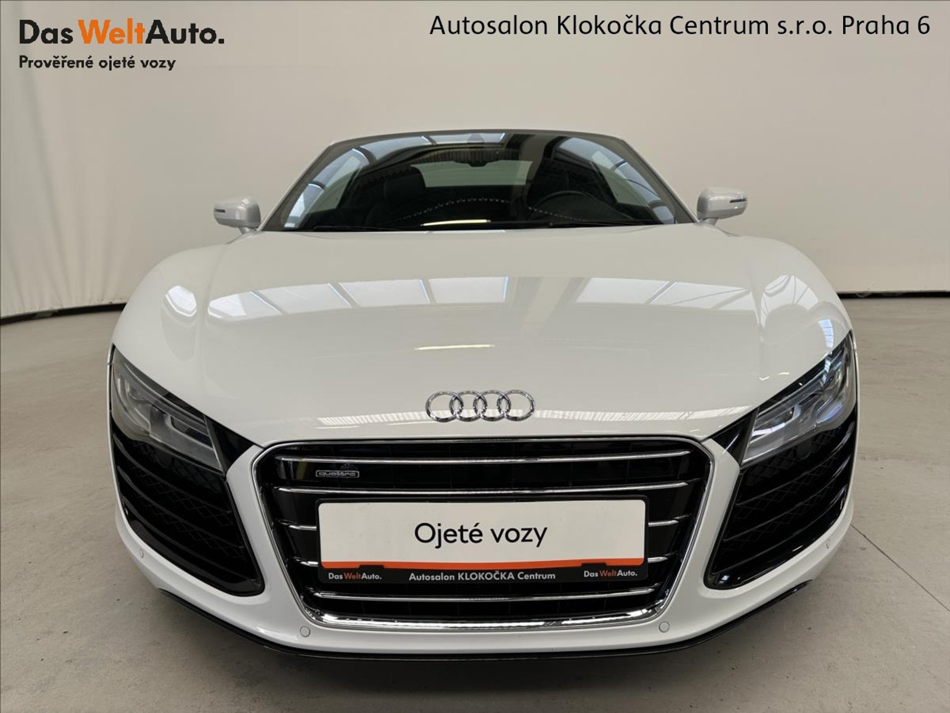 Audi R8
