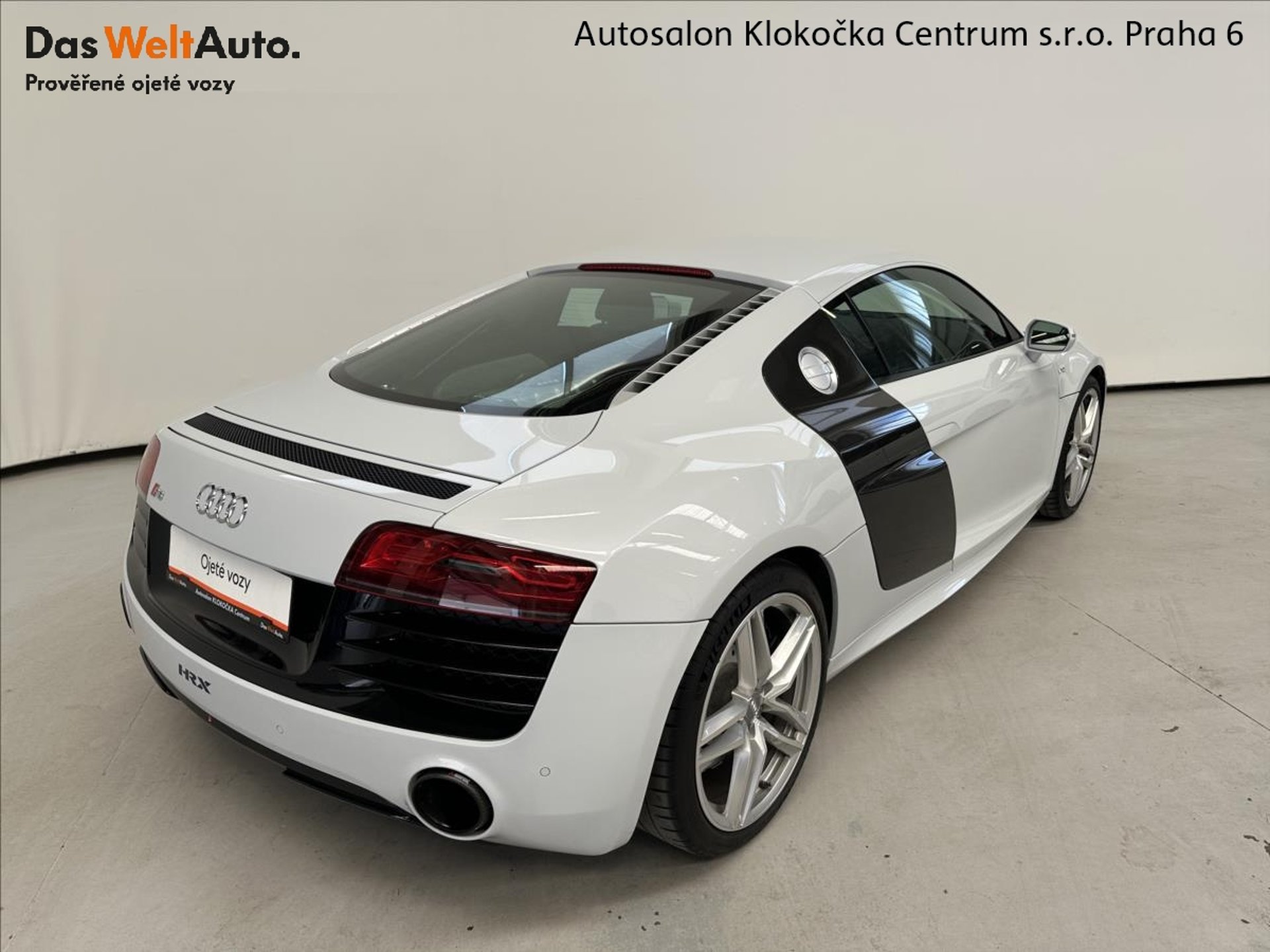 Audi R8