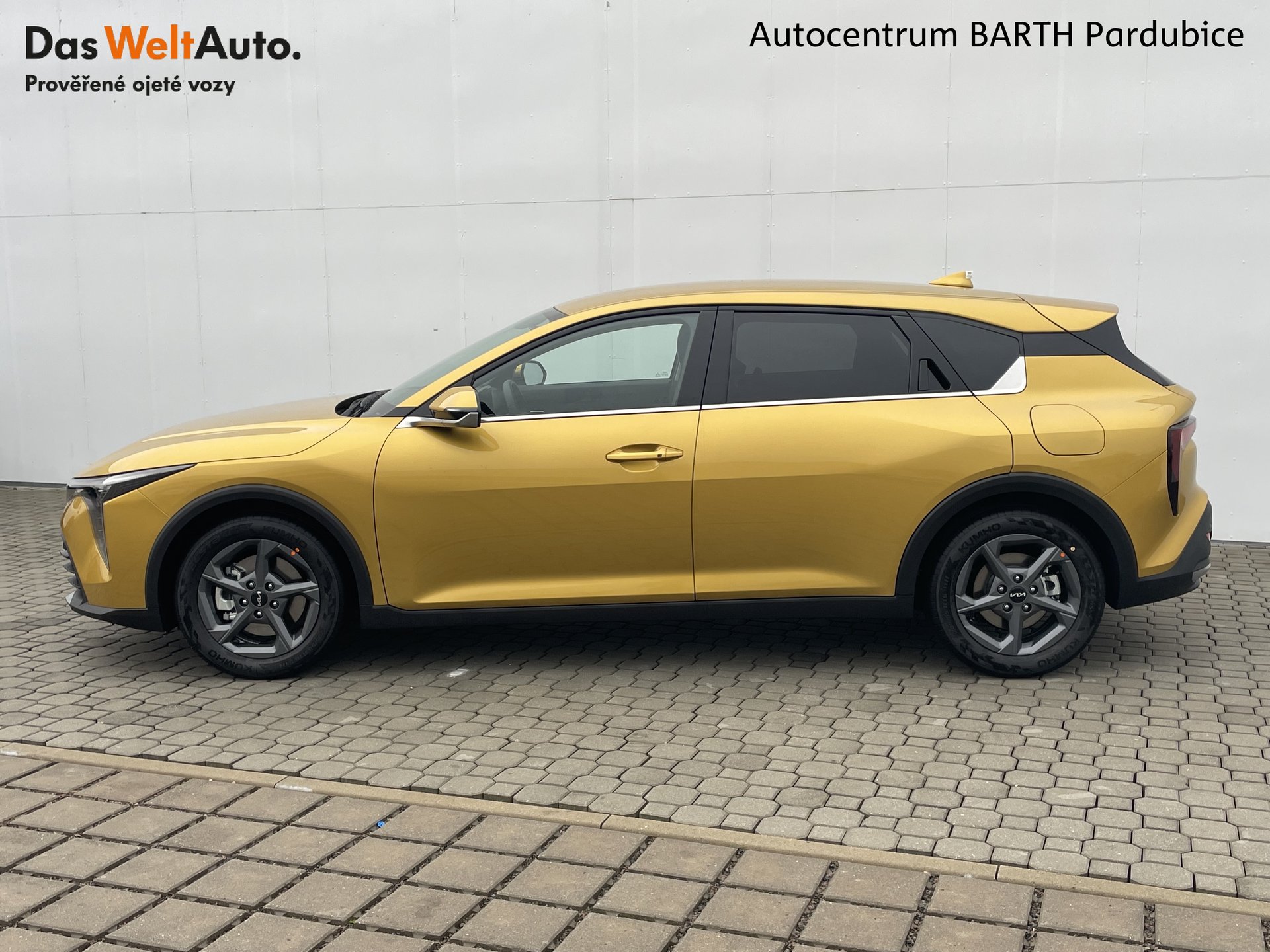Kia K4