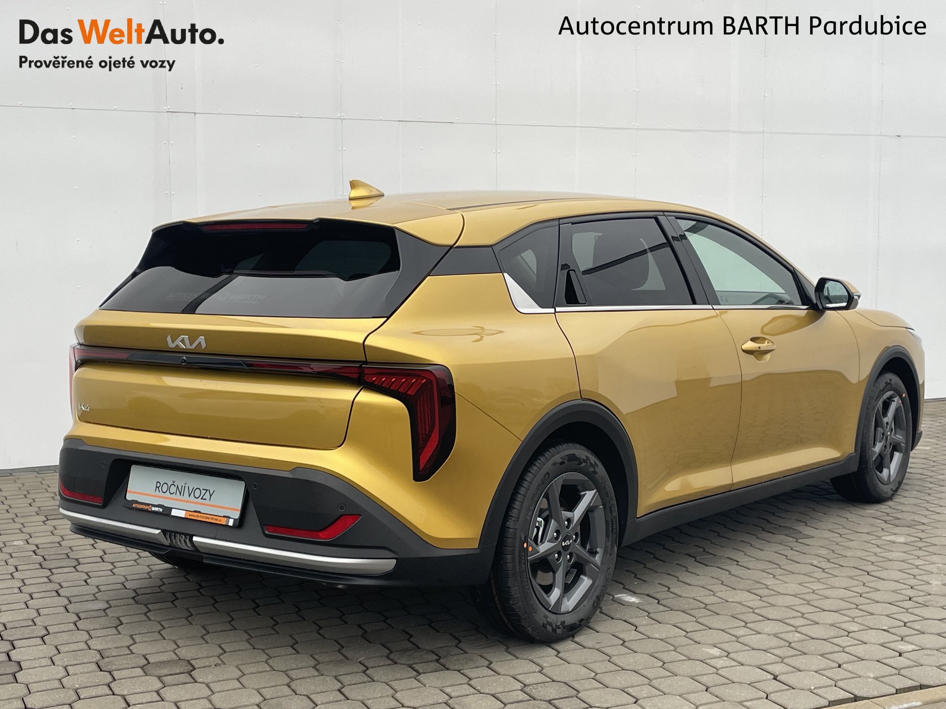 Kia K4