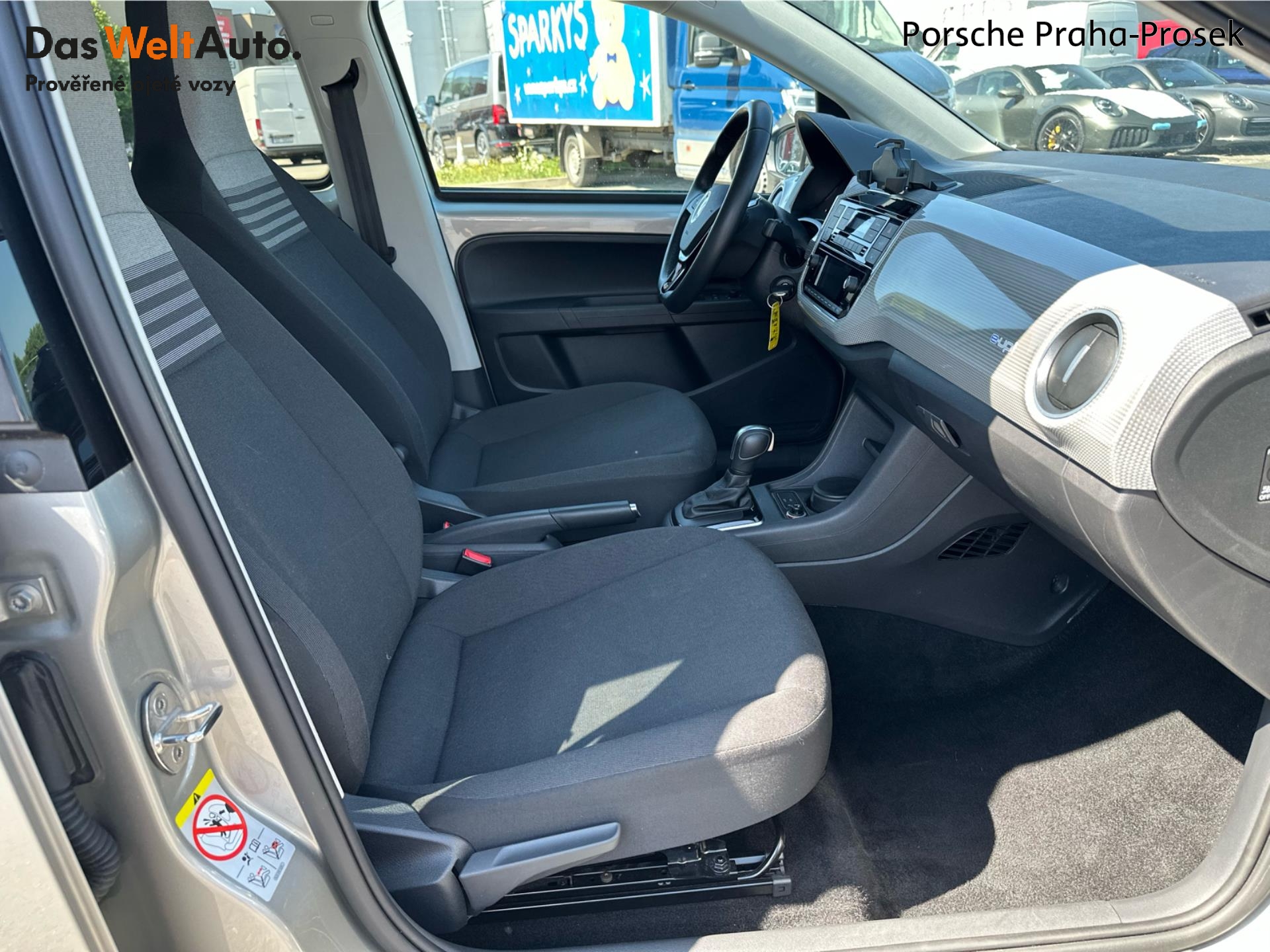 Volkswagen e-up!