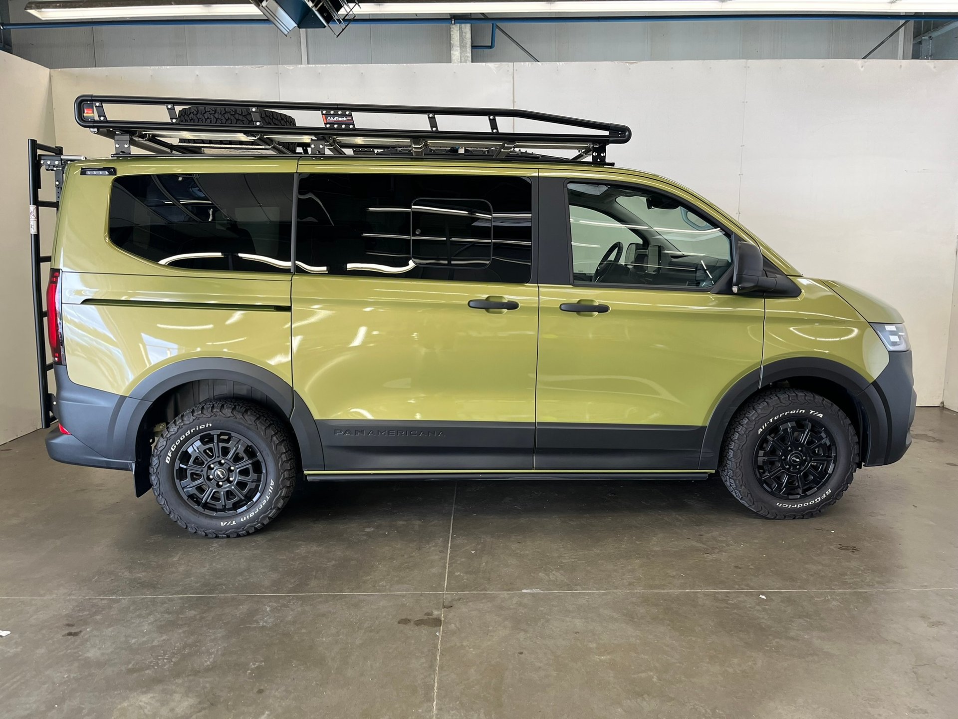 Volkswagen T7 Kombi