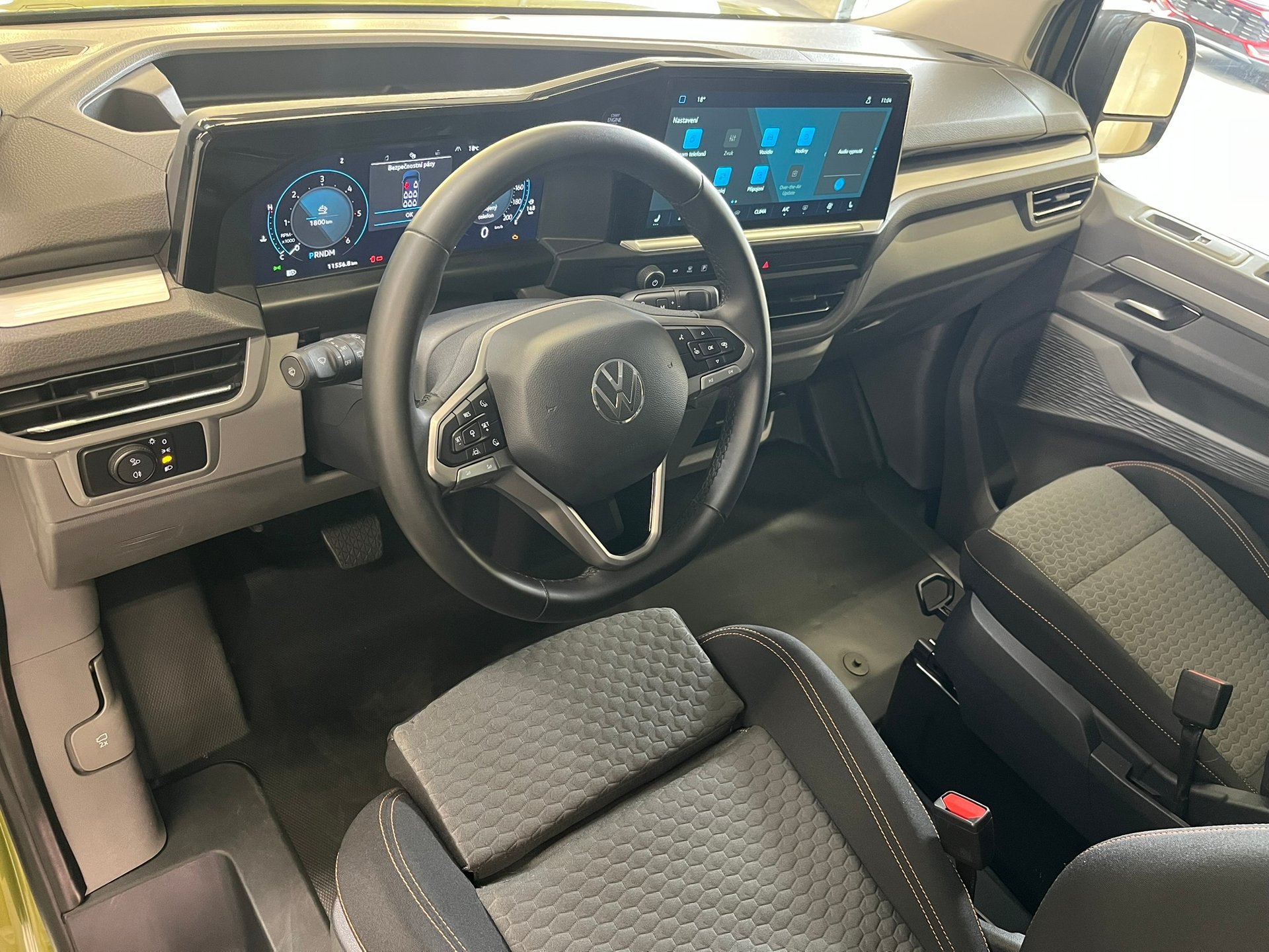 Volkswagen T7 Kombi