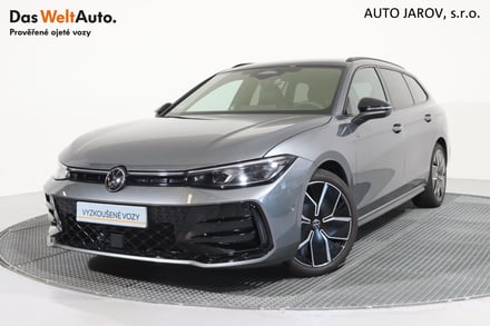 VW Passat R-LINE 2,0 TDI 142 KW 4MOTION/ TAŽNÉ Z., MATRIX LED, ACC...