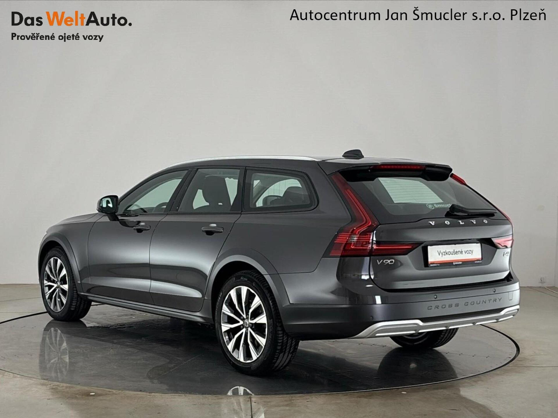 Volvo V90