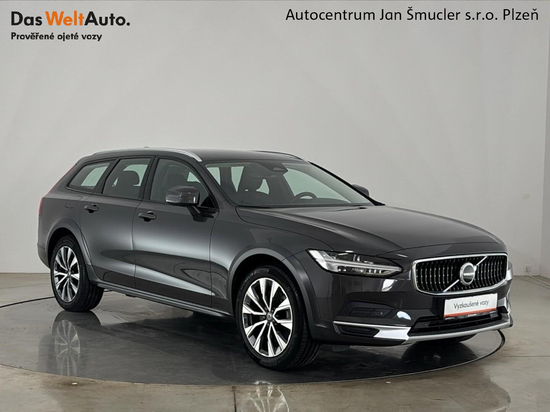 Volvo V90