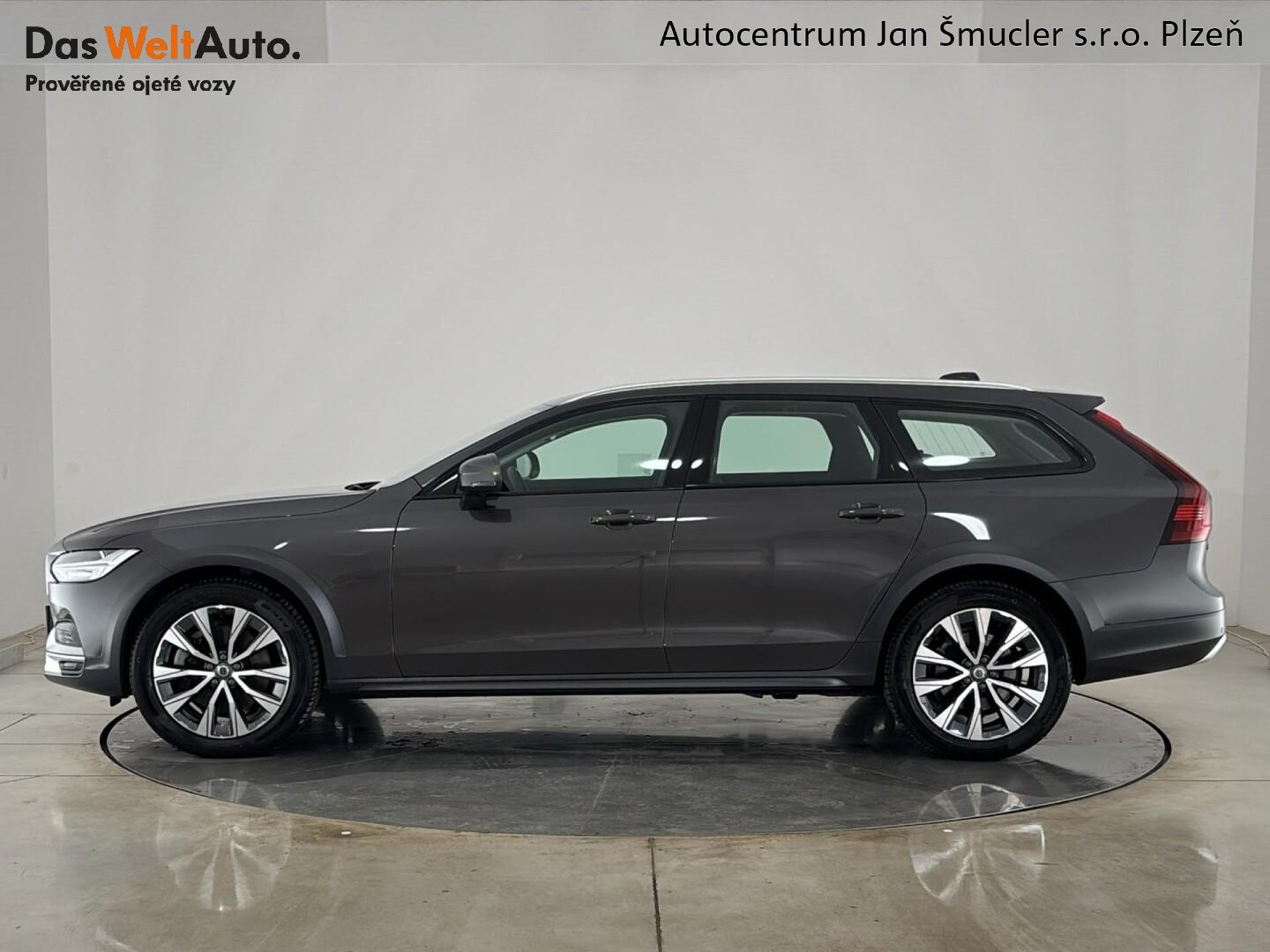 Volvo V90