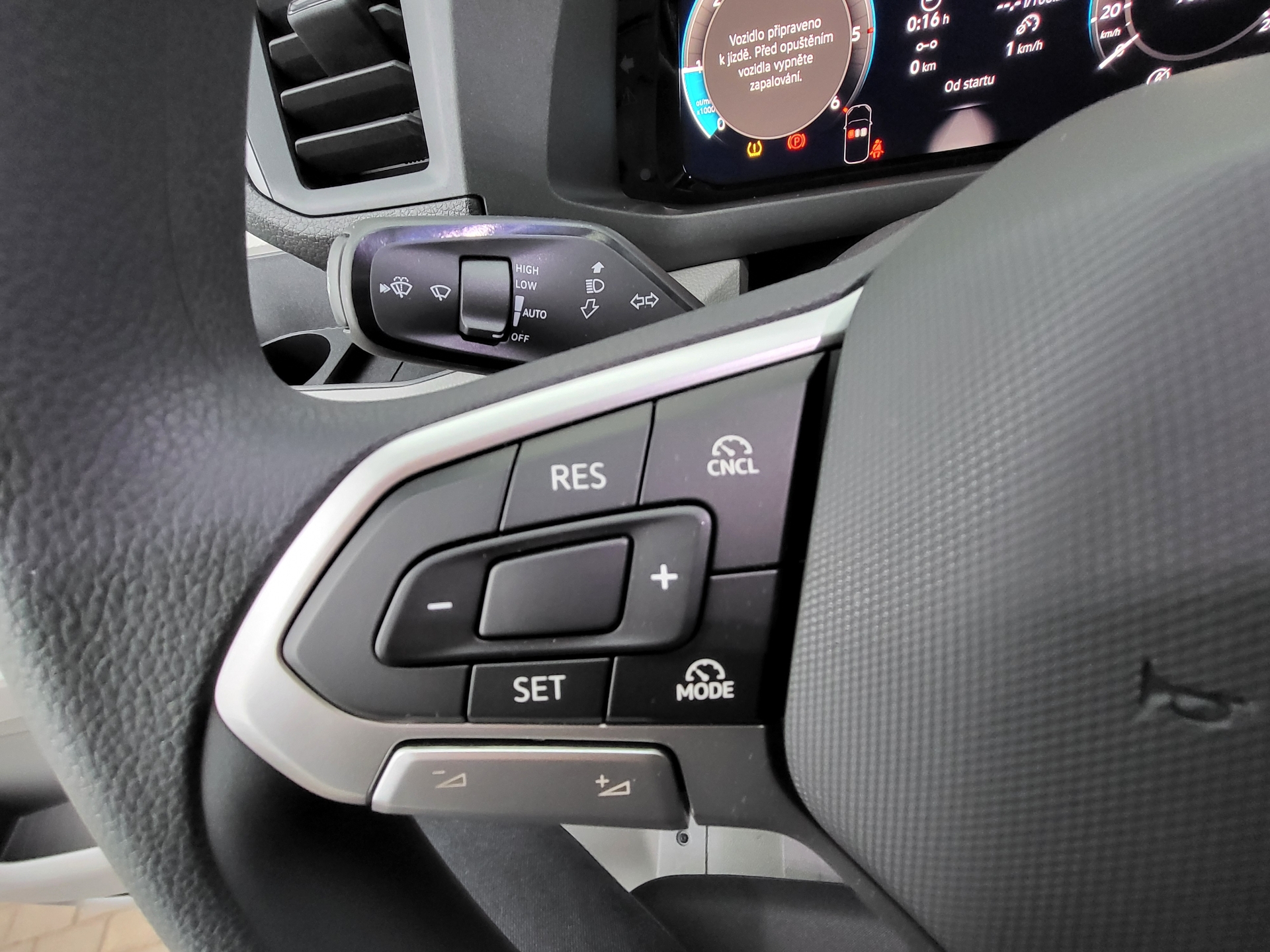 Volkswagen Crafter - skříňový vůz