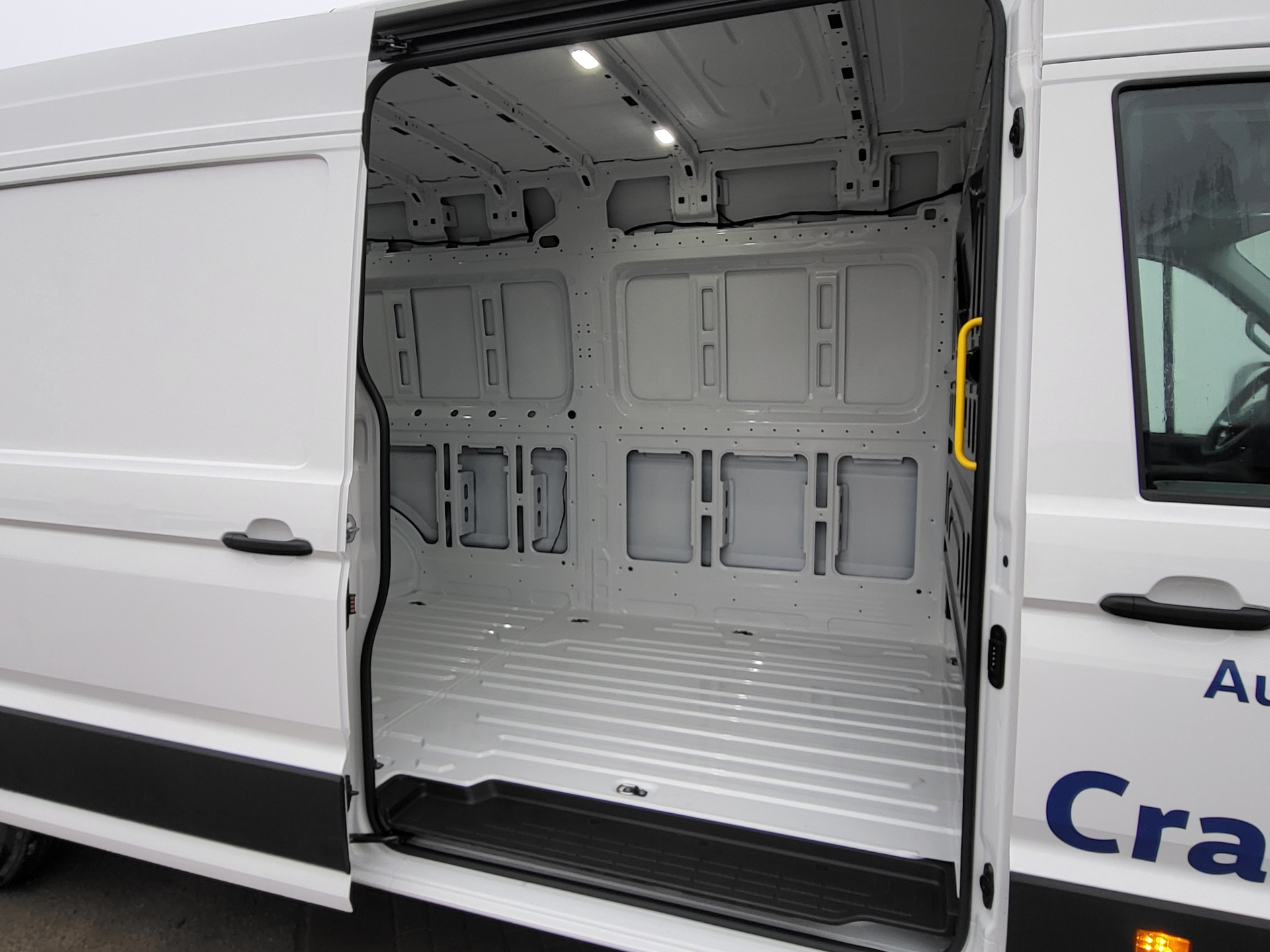 Volkswagen Crafter - skříňový vůz