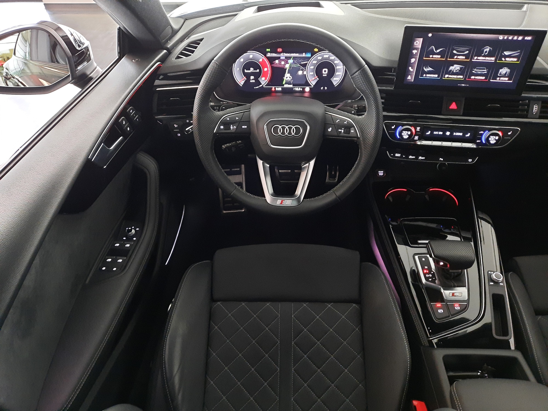 Audi S5