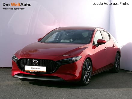 Mazda 3 Luxury plus 2.0  88 kW manuál ,