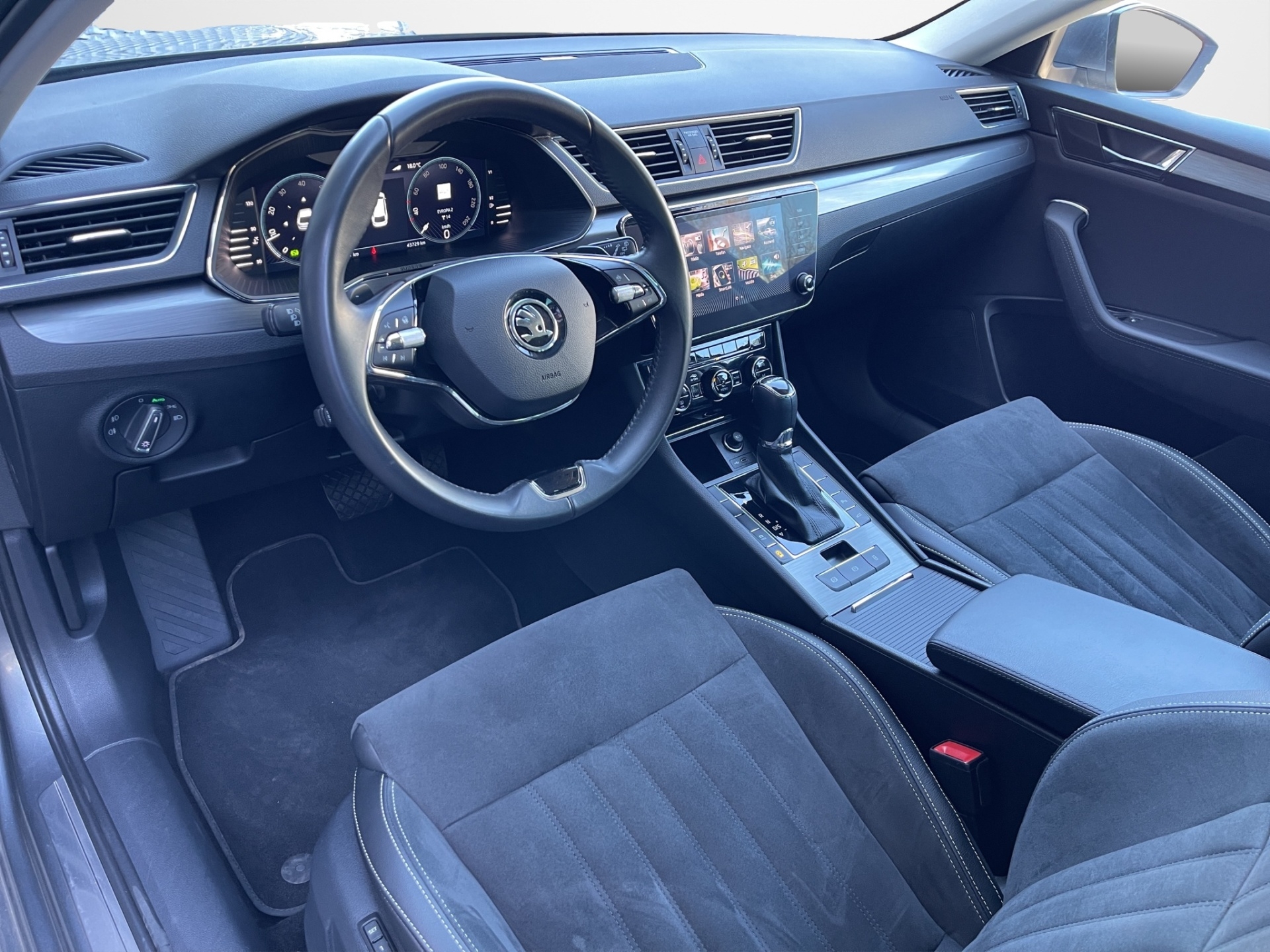 Škoda Superb