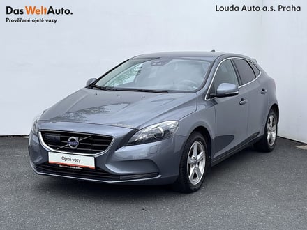 Volvo V40 Momentum 2.0  110 kW automat ,DPH