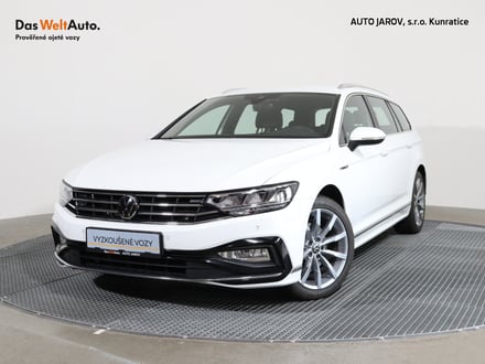 VW Passat Variant Elegance 1,5 TSI DSG R-Line