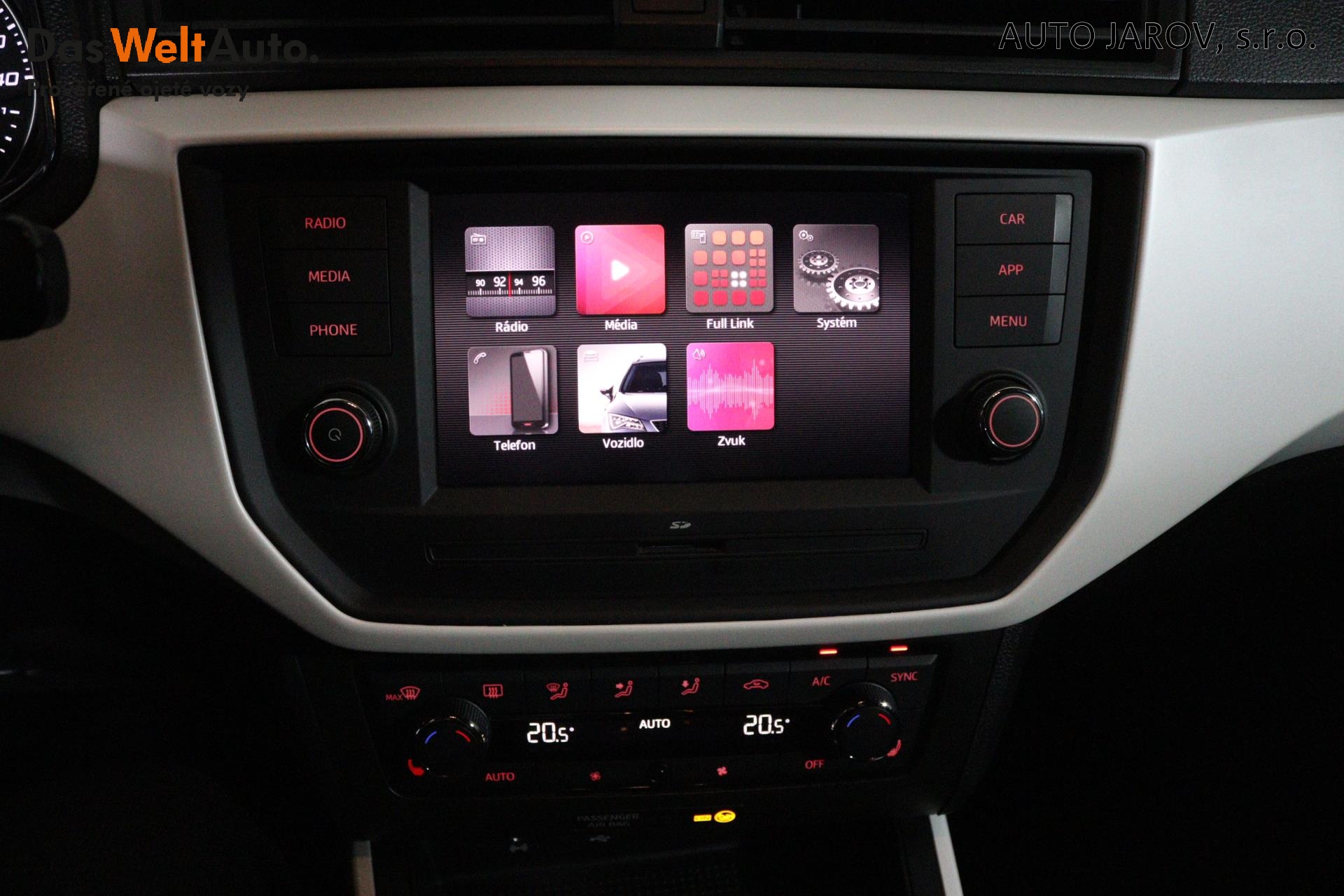Seat Arona