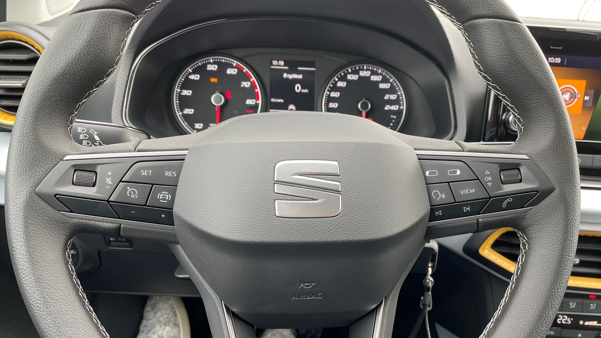 Seat Arona