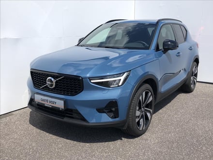 Volvo XC40 FWD ULTIMATE145 kW B4