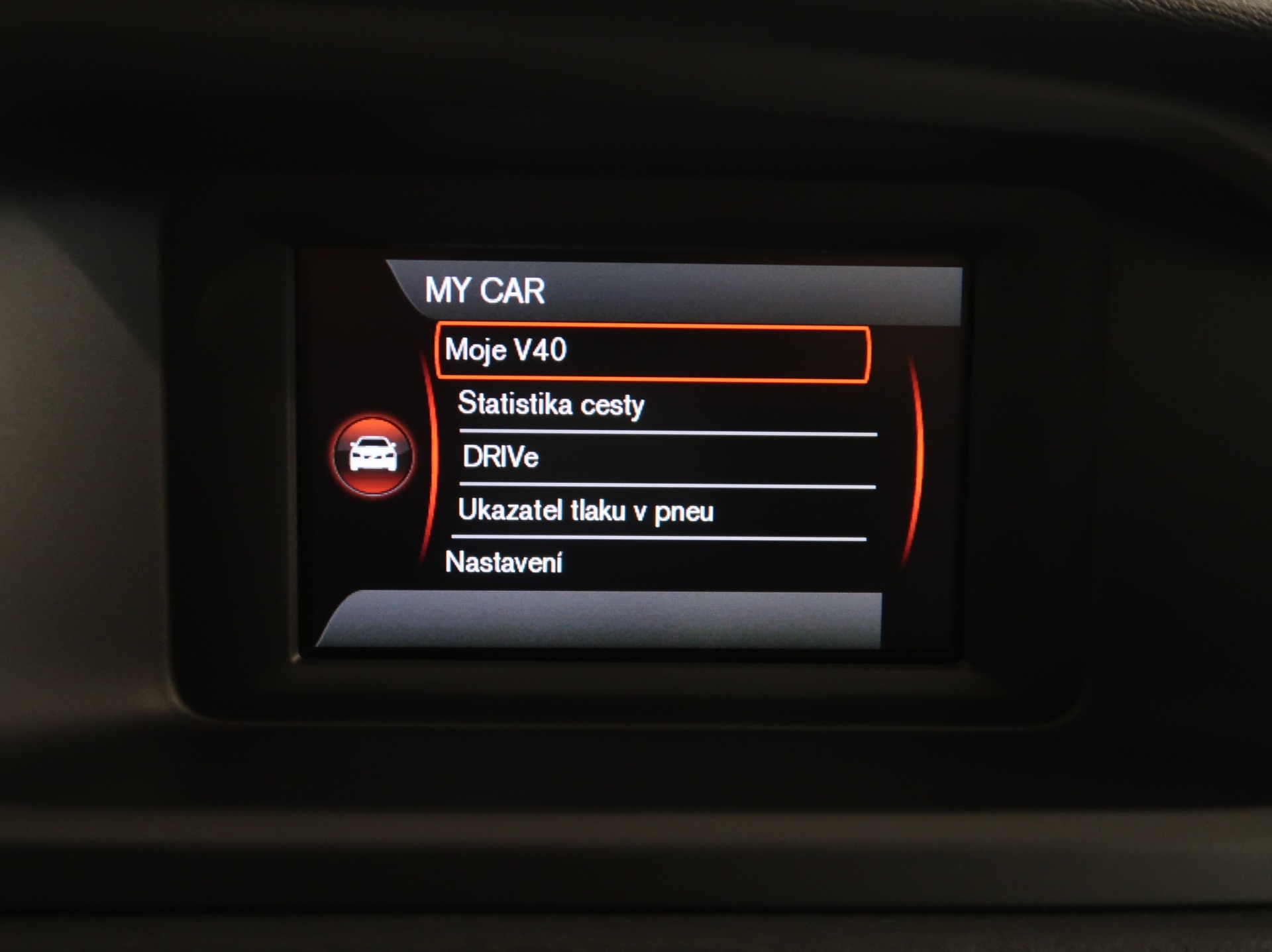 Volvo V40
