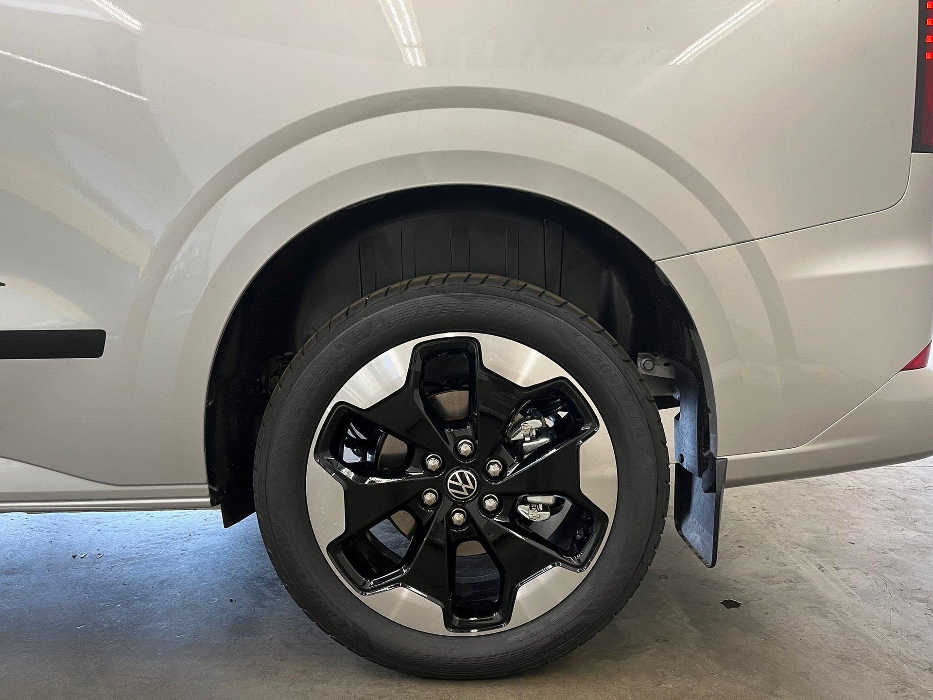 Volkswagen T7 Caravelle
