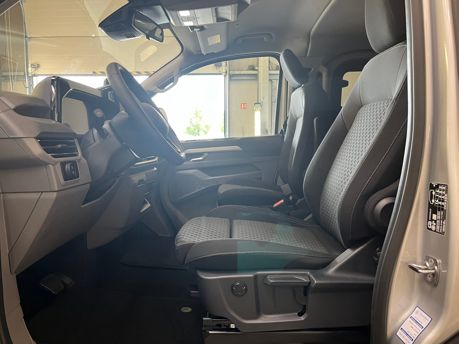 Volkswagen T7 Caravelle