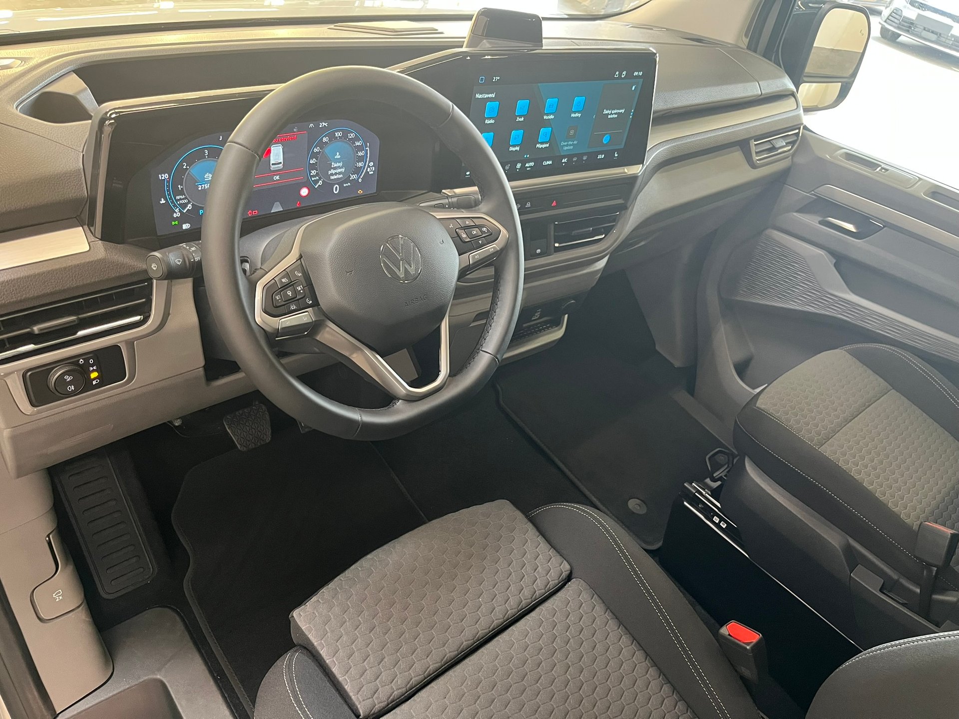 Volkswagen T7 Caravelle