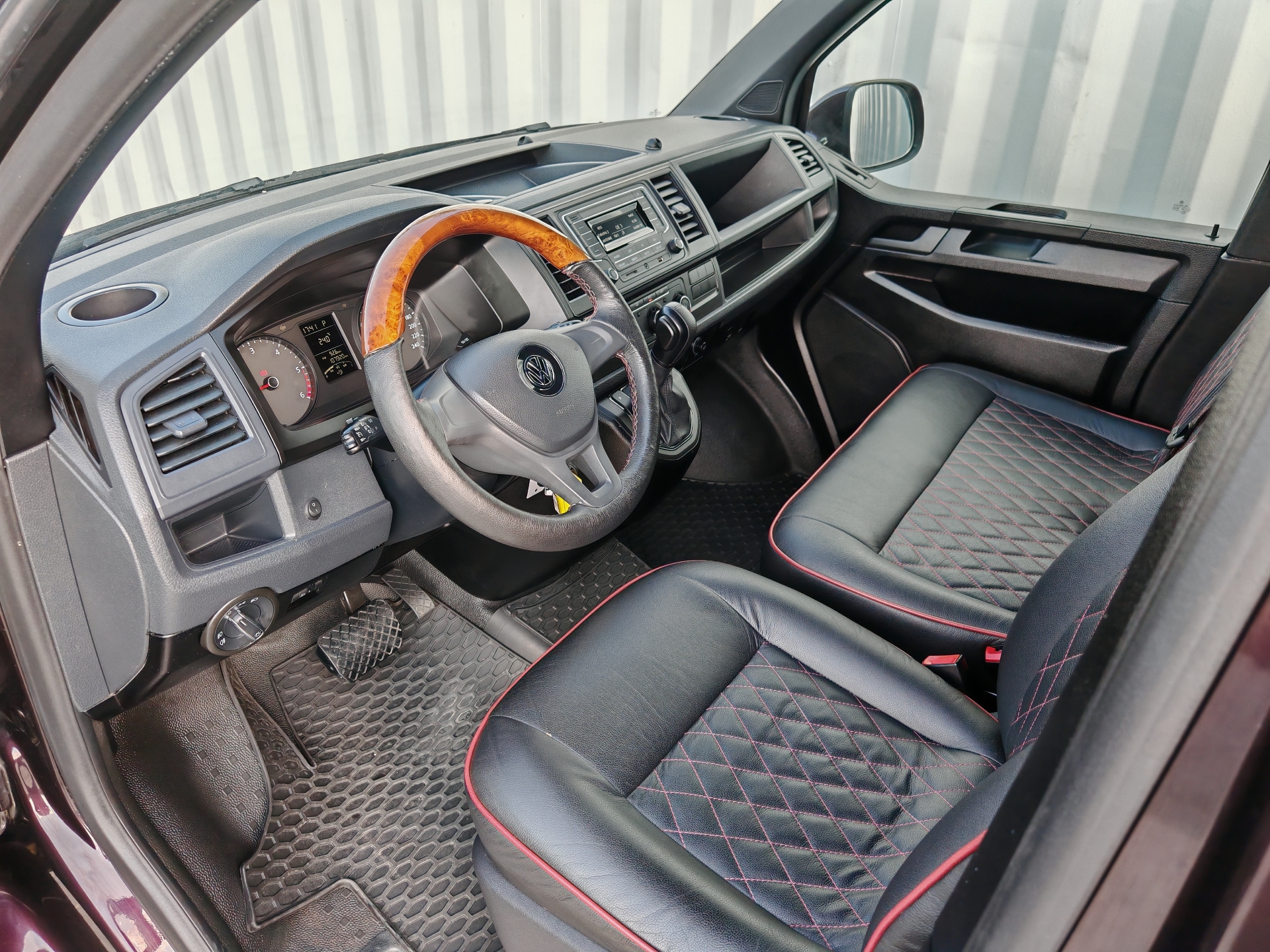 Volkswagen Caravelle