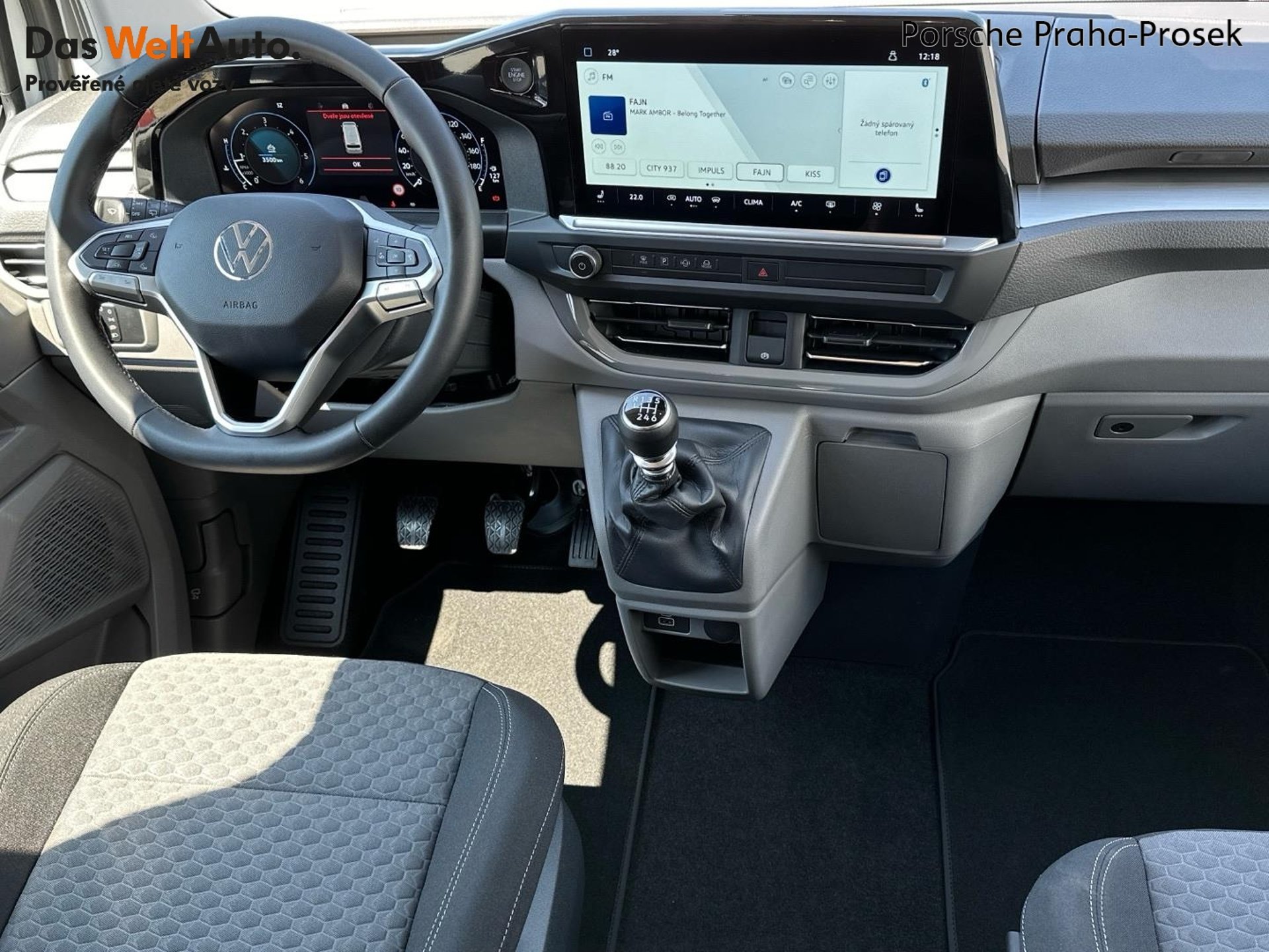Volkswagen Caravelle