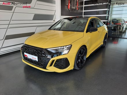 Audi RS3 2.5 TFSI quattro (294kW/400k) Limuzína
