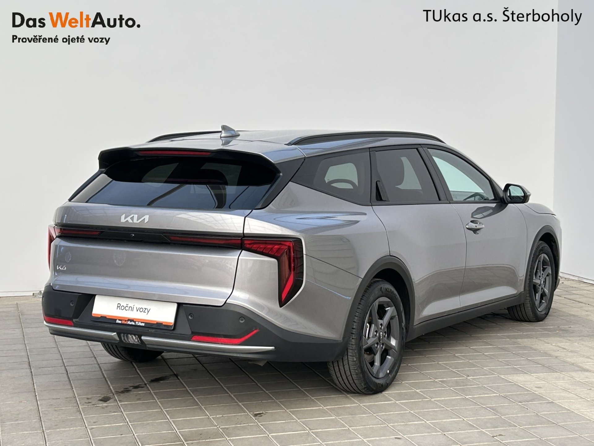 Kia K4