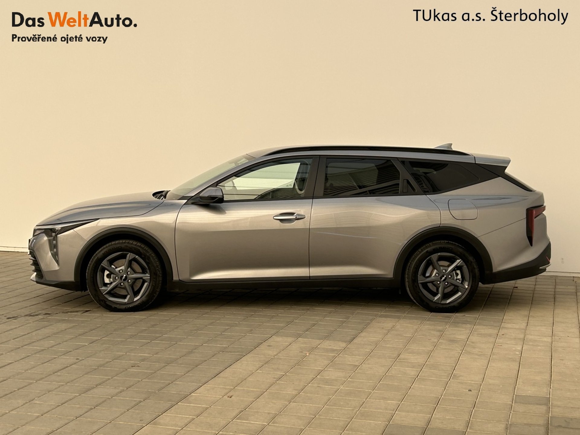 Kia K4