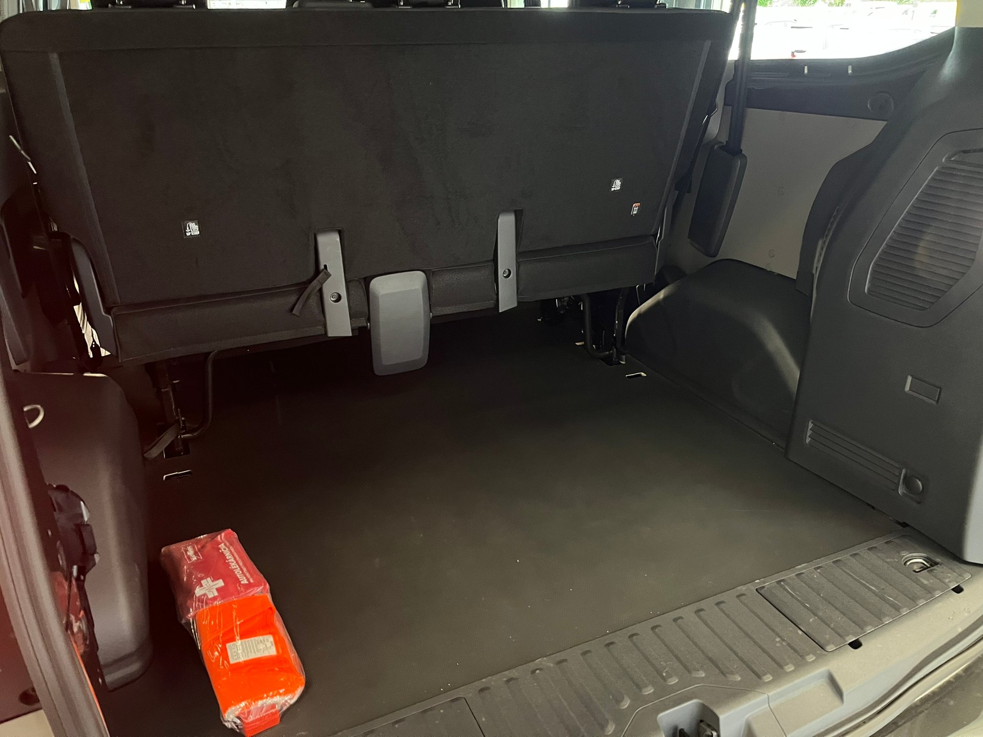 Volkswagen T7 Kombi