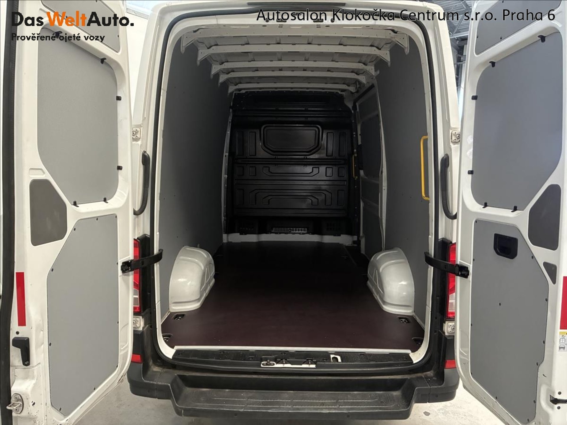 Volkswagen Crafter - skříňový vůz