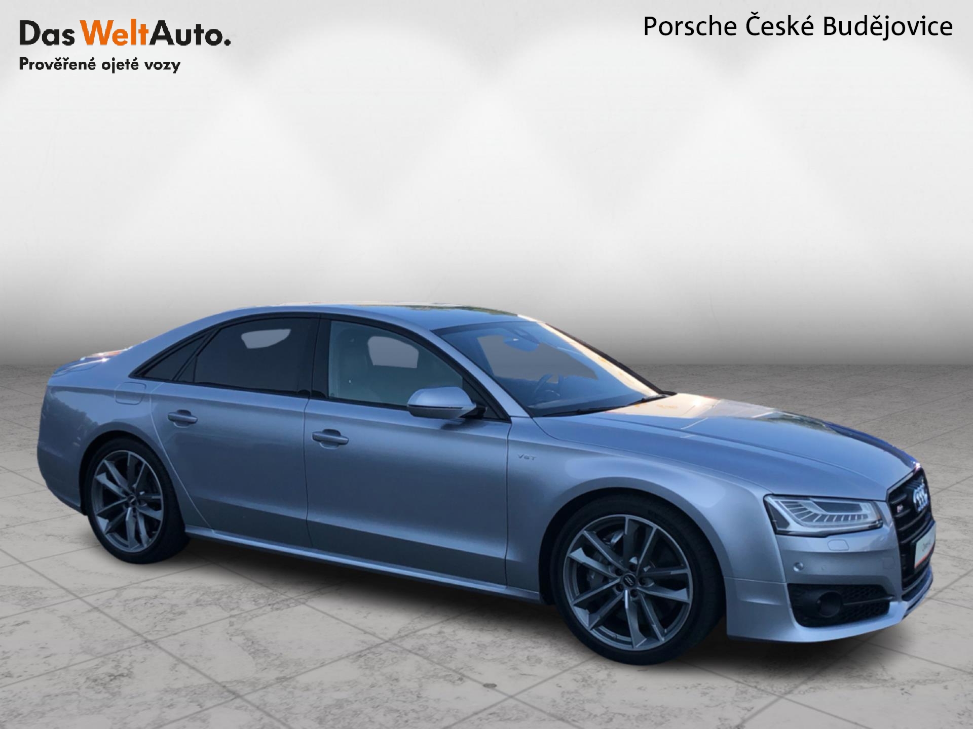 Audi S8