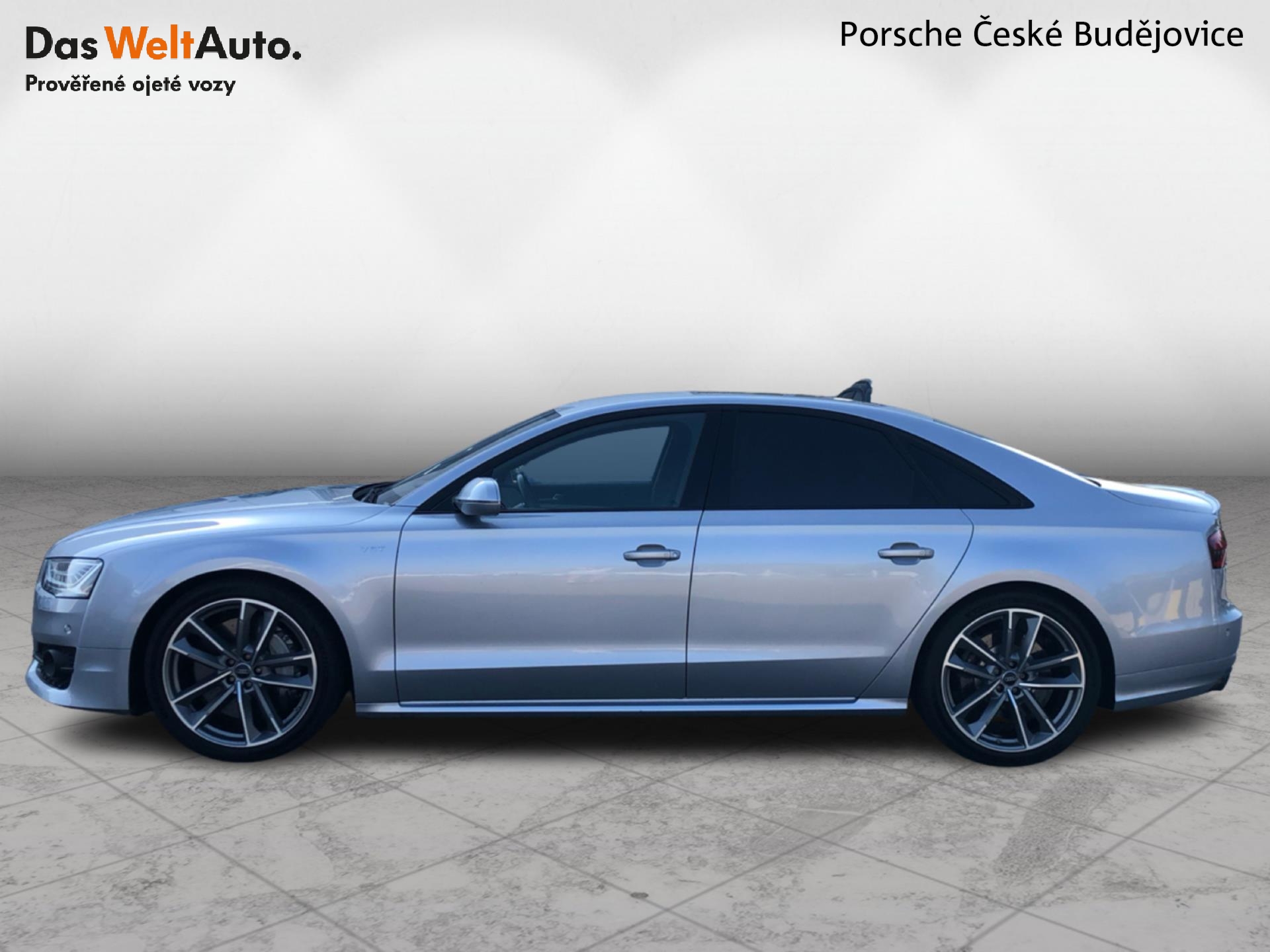 Audi S8