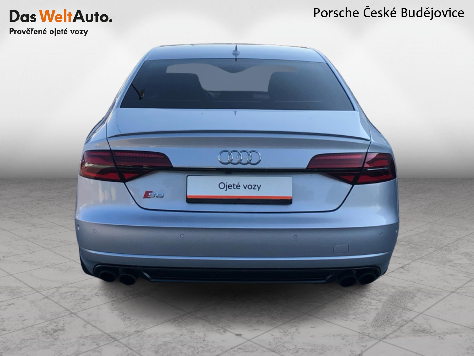 Audi S8