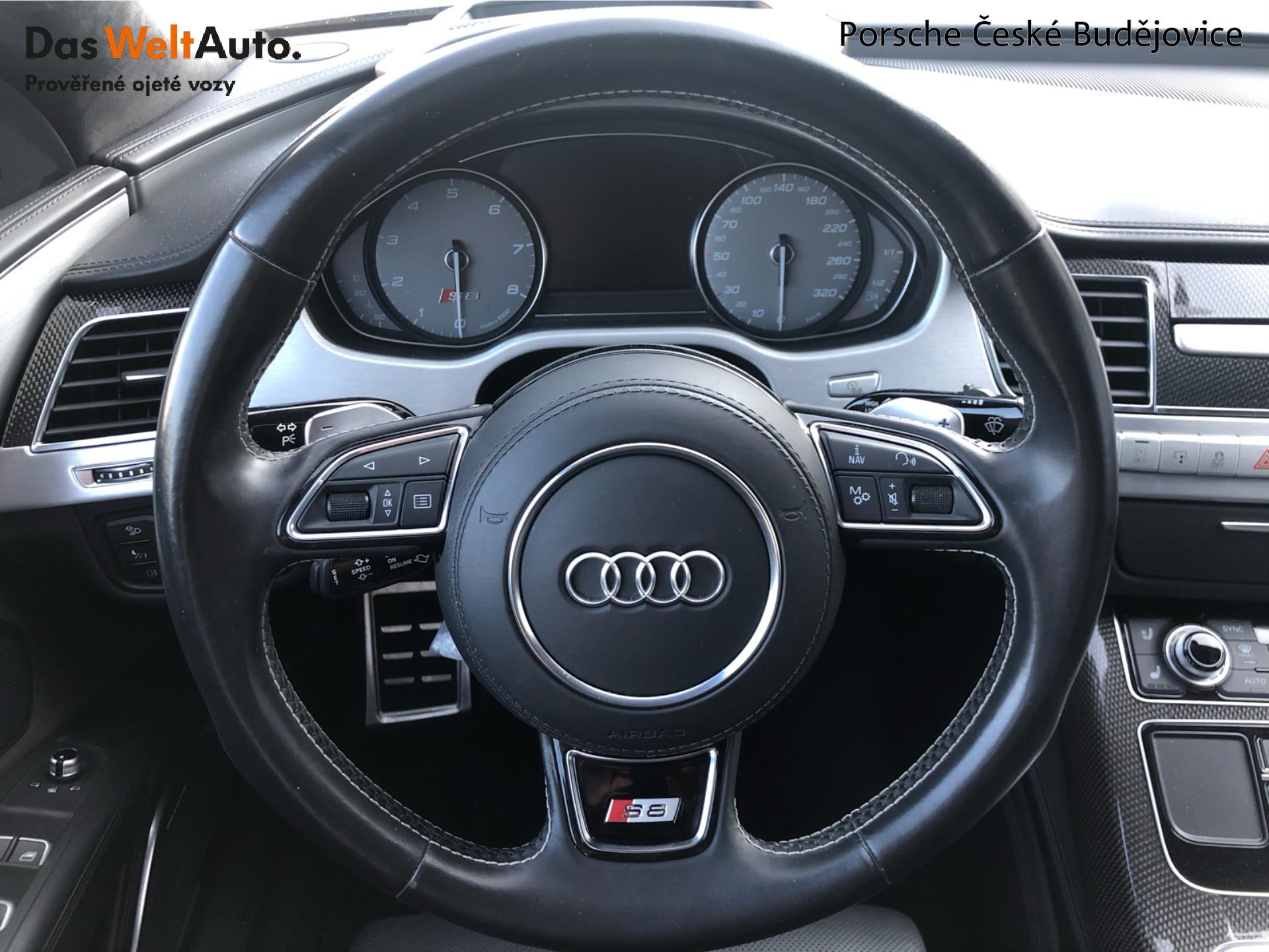 Audi S8