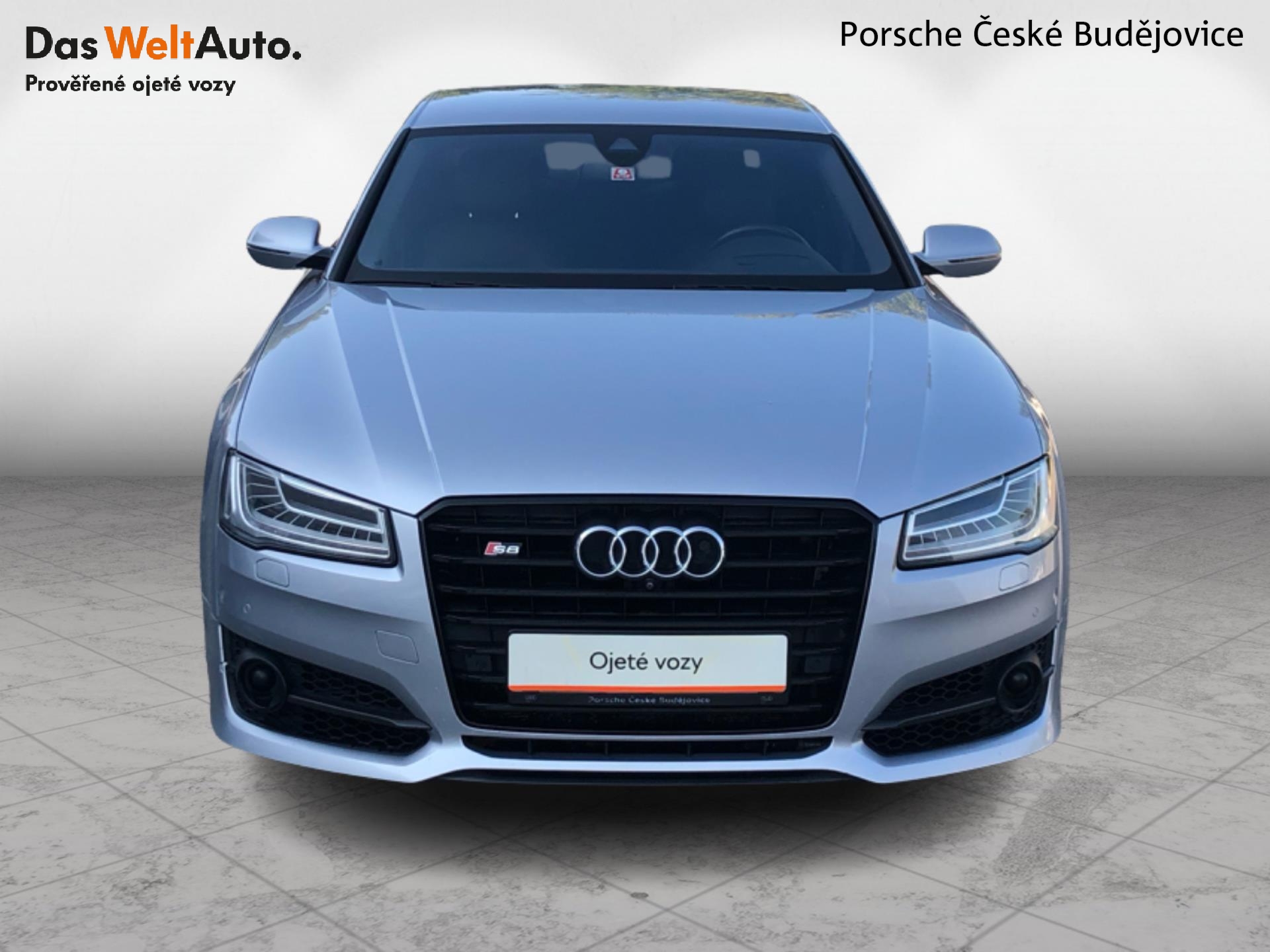 Audi S8