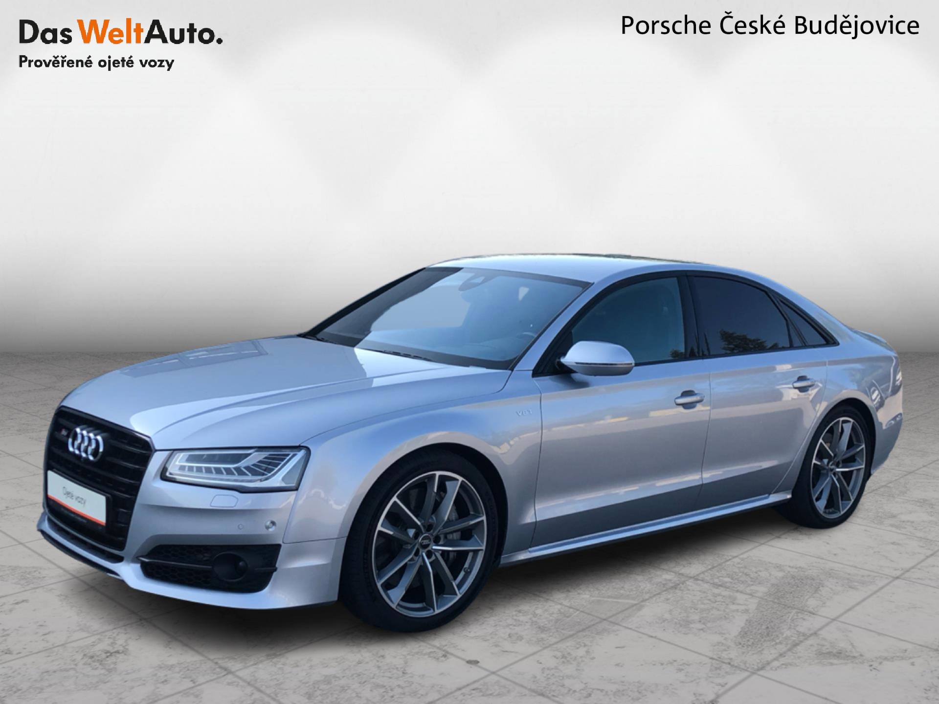 Audi S8