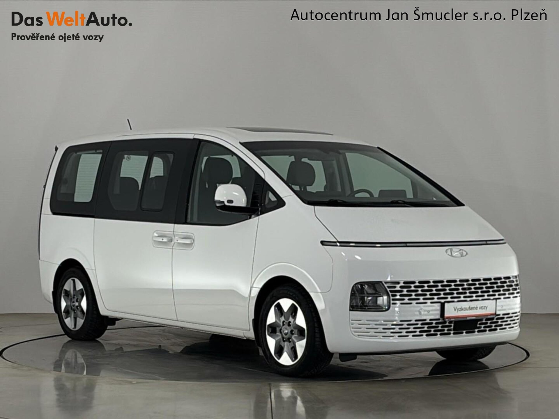 Hyundai Staria